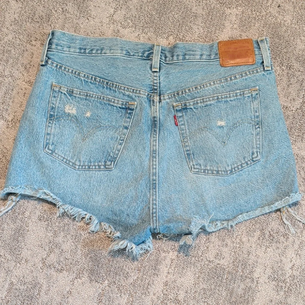 Levis 501 Button Fly Denim Shorts - Picture 1 of 8
